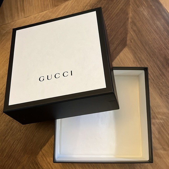 Gucci box. Authentic. Square. Black/off-white - Picture 4 of 4
